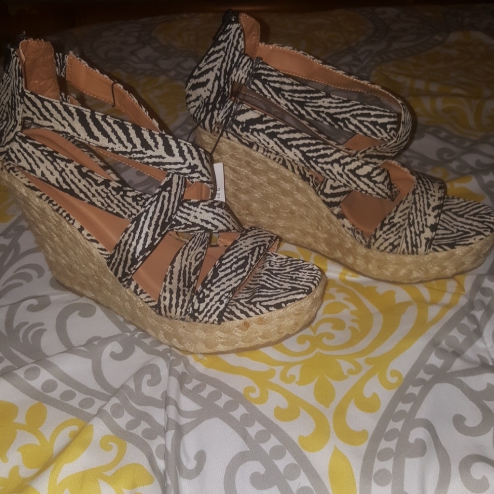 Dots Wedges